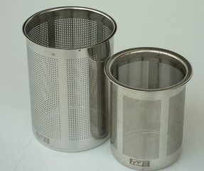 過濾網筒也分為單層網筒、雙層網筒以及多層(céng)網(圖1) 過濾網筒式專業不鏽鋼過濾網筒