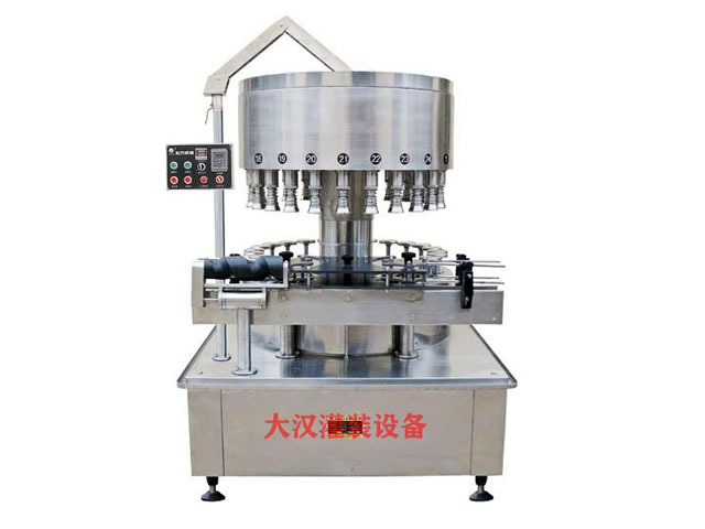 <b>大容量電腦直線灌裝機</b>